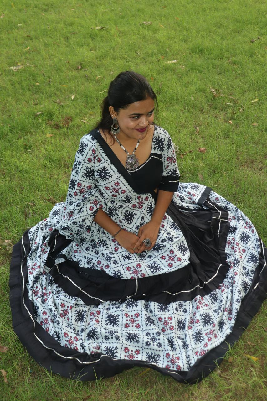 Printed Lehenga Choli with Dupatta - Black & White