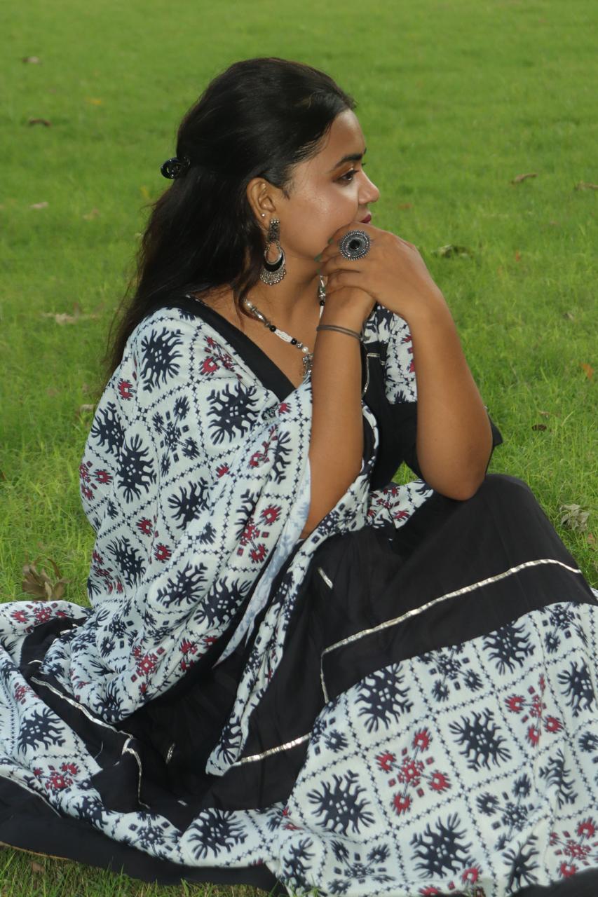 Printed Lehenga Choli with Dupatta - Black & White